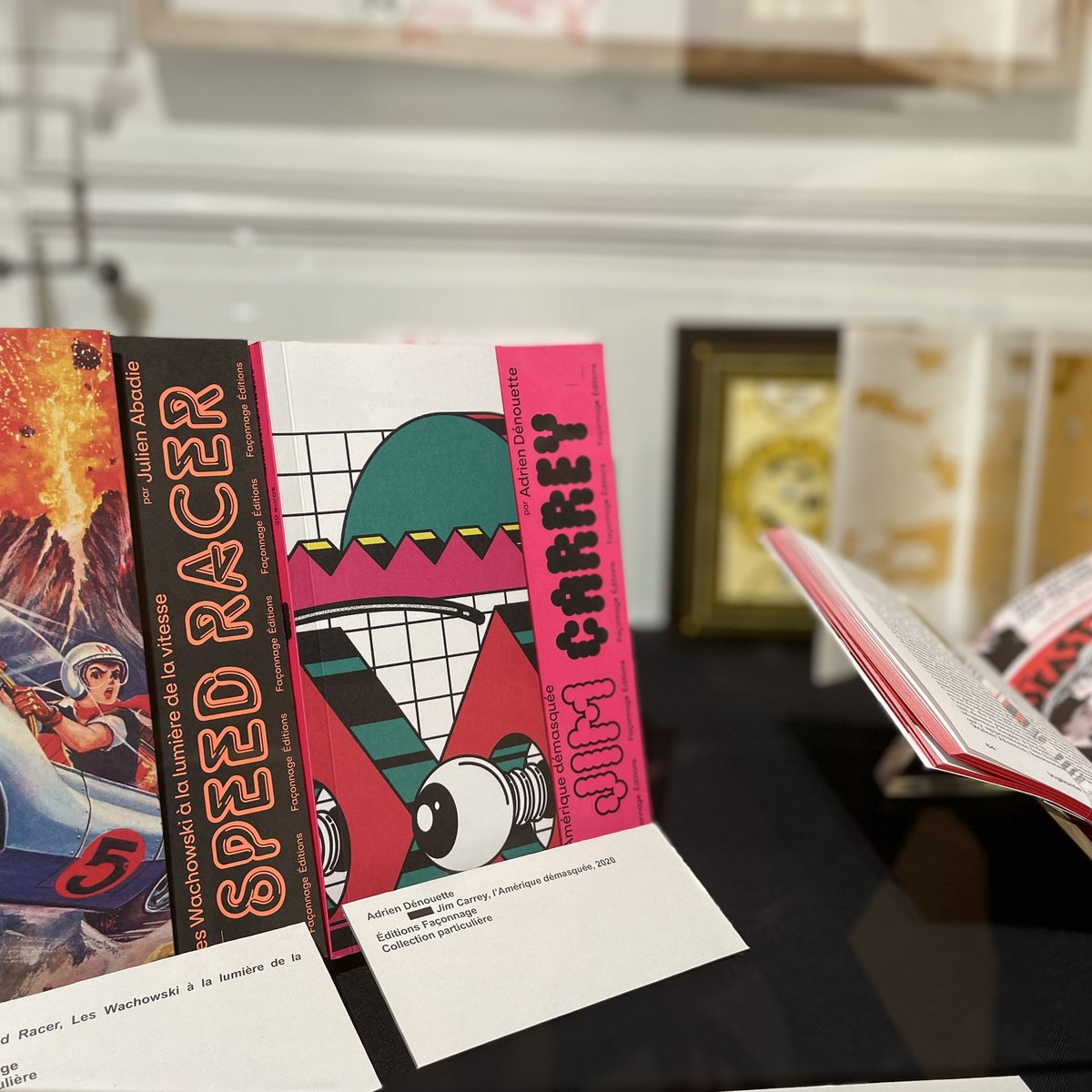 JeromeDittmar's tweet photo. Très très fier que notre livre ZELDA — LE JARDIN ET LE MONDE de Victor Moisan et Alex Chauvel soit désormais exposé. C’est au Musée de l’imprimerie et de la communication graphique, à Lyon, et cela dure jusqu’au 3 septembre ✊ @VictorMoisan @FaconnageE https://t.co/NN3KT93hZI