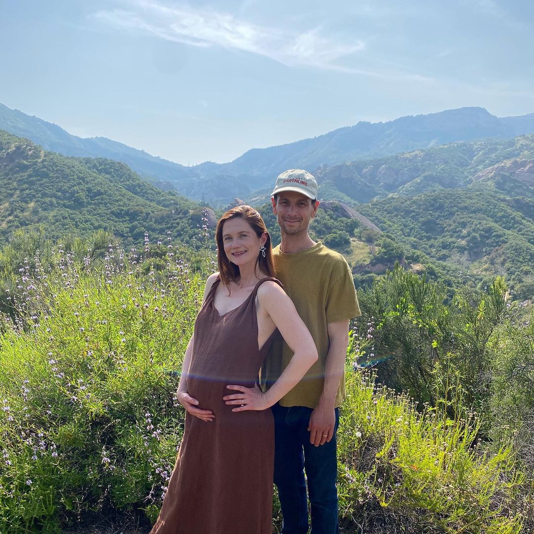 inquirerdotnet's tweet photo. CONGRATULATIONS! ♥️

LOOK: Actress Bonny Wright, best known for playing Ginny Weasley in the Harry Potter film series, announces she’s pregnant as she shows off her baby bump with her husband, Andrew Lococo. | 📷: Wright/Instagram https://t.co/wvDjISUIFz