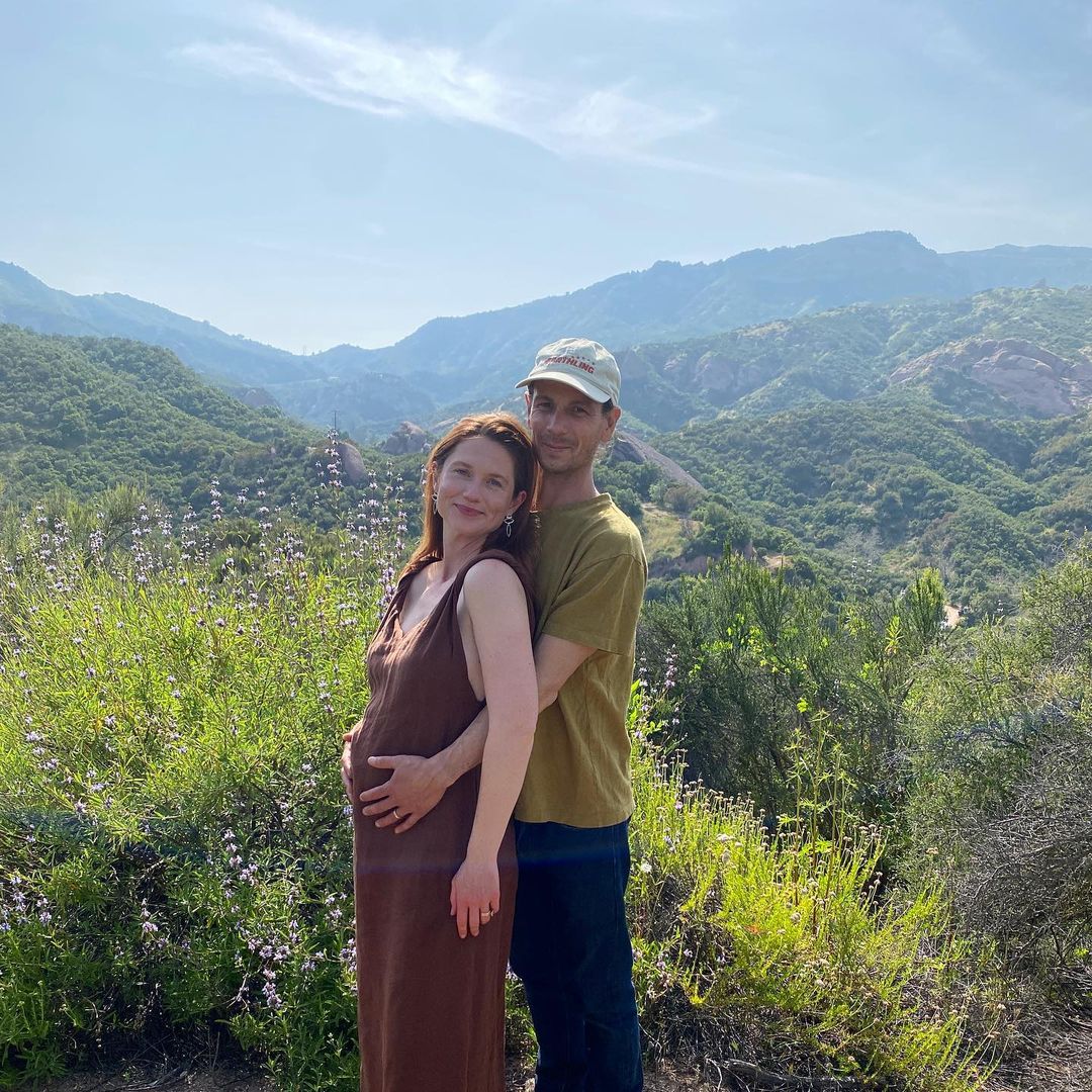 inquirerdotnet's tweet photo. CONGRATULATIONS! ♥️

LOOK: Actress Bonny Wright, best known for playing Ginny Weasley in the Harry Potter film series, announces she’s pregnant as she shows off her baby bump with her husband, Andrew Lococo. | 📷: Wright/Instagram https://t.co/wvDjISUIFz