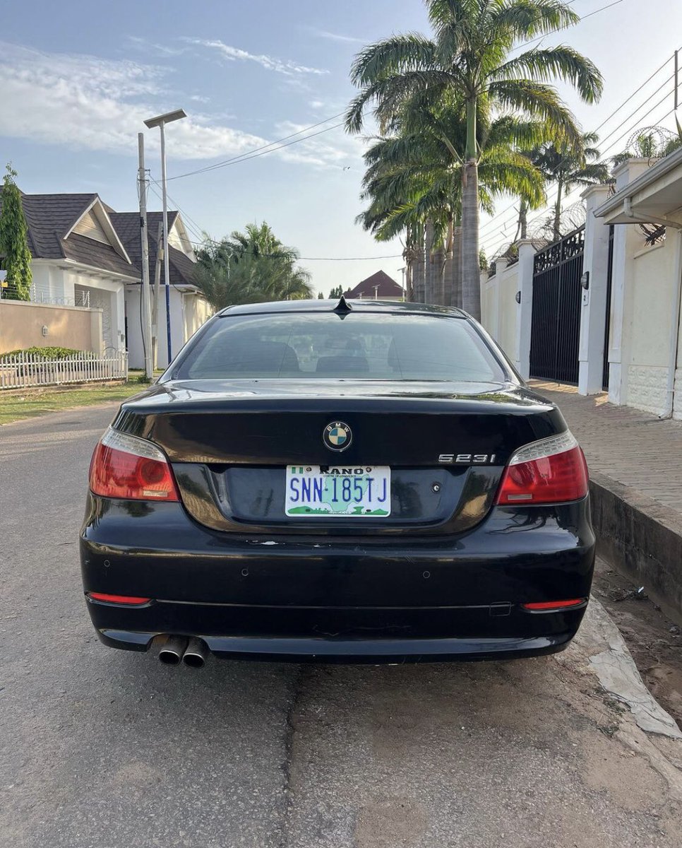 Auto_cars_ng's tweet photo. Fast Deal ‼️ distress sale
NEATLY USED BMW 5-Series 2009 MODEL
Price 2.5 Last
Call ☎️ 08164646623
KINDLY RETWEET PLS 🙏🏻
#Balablu #Monet #Idan #Opay #Transcorp #Kemi #oganigwe https://t.co/WmWNSg34Y0
