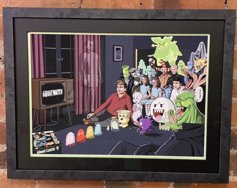 In2Frames Picture Framing Chesterfield is open until 12 today, call in to see us to discuss your picture framing requirements!

#framedwallart #framing #framinglife