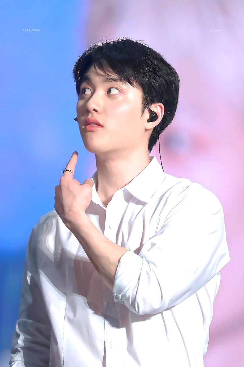 SooSimply_'s tweet photo. Kyungsoo: Nega?
Yes, you are the cutest. https://t.co/CLVyfMyh3d