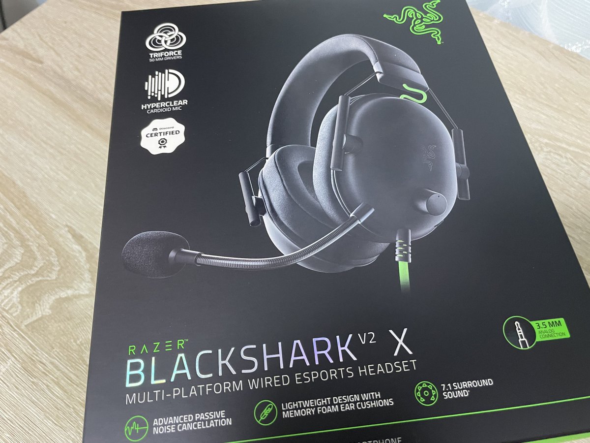 _0___x_x___'s tweet photo. ヘッドセットを提供してもらいました!
ありがとうございます!!
#TeamGRAPHT #Razer
@TeamGRAPHT @RazerJP https://t.co/3a4GJKCvcT