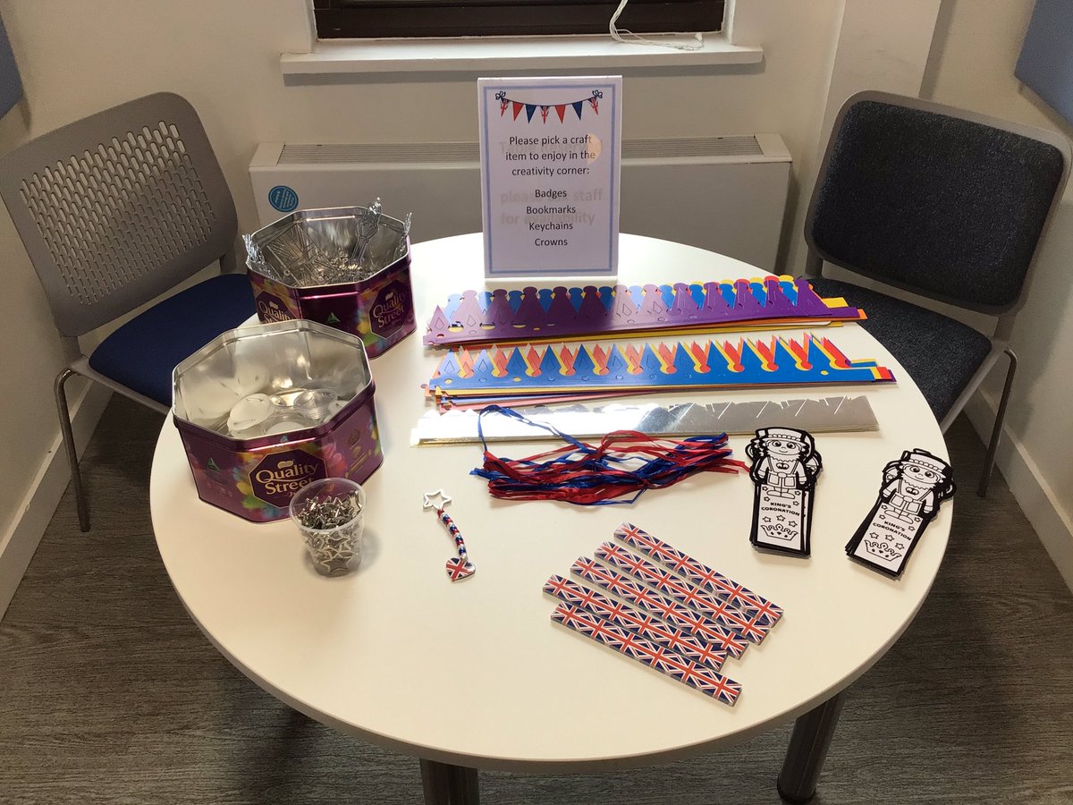 bnes_libraries's tweet image. We’re all set up &amp;amp; ready to go for our Coronation Crafts at #MidsomerNortonLibrary come &amp;amp; join us for some royal fun! #BnesLibraries #LibrariesLive