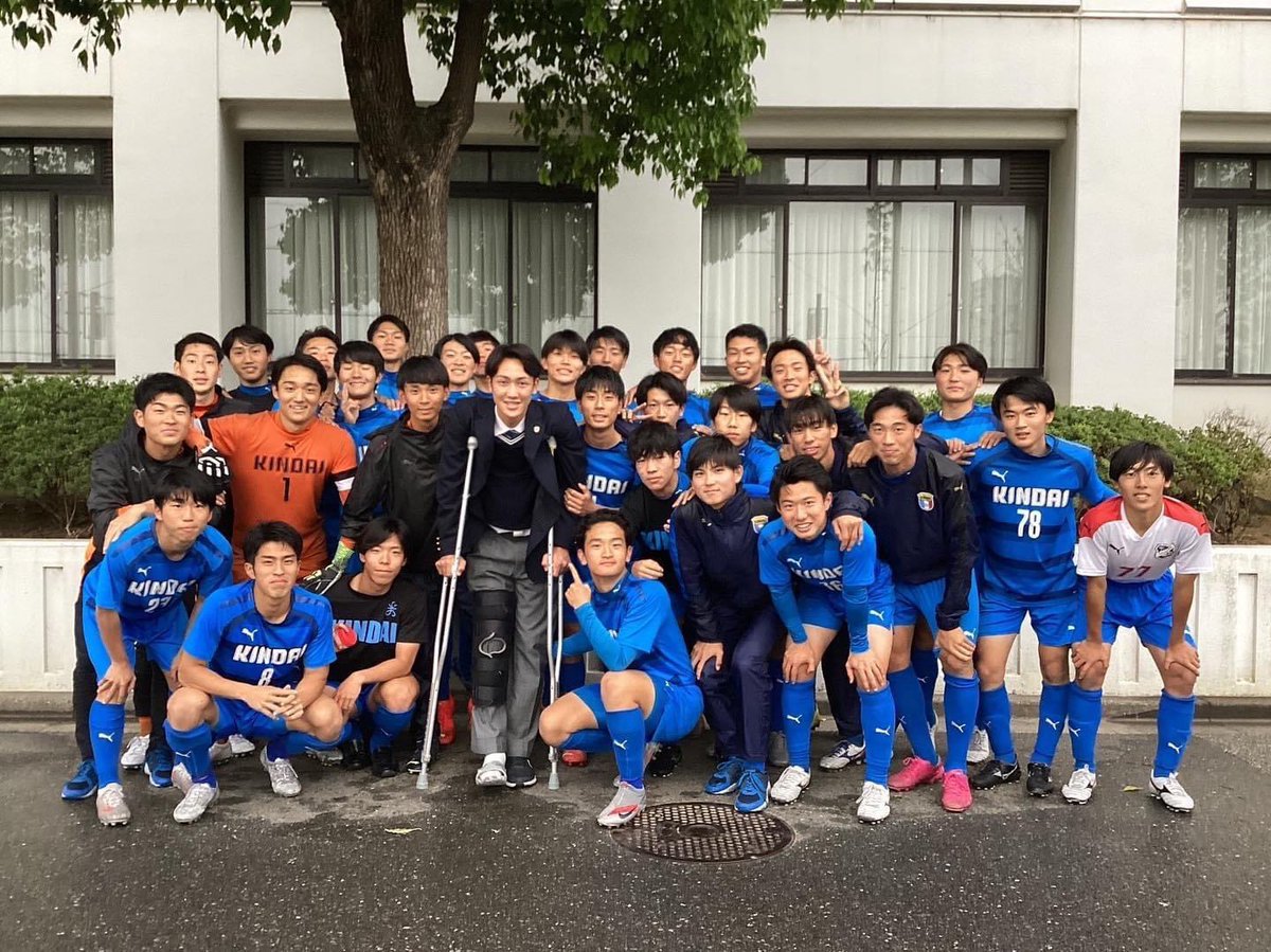 Kinsyuukai1's tweet photo. No.19  廣谷 郁海　MF（宇治FC）

近大附属高校トップクラスの秀才
スーパーインテリジェンスな長身司令塔
郁海のおかげで得たチャンス、乗り切ったピンチは1、2試合どころじゃない！

負けるな郁海！ゆっくり治して！

#近畿大学附属高校サッカー部
#近大附属
#近大附 
#近畿大学 https://t.co/BVW3p2q90v