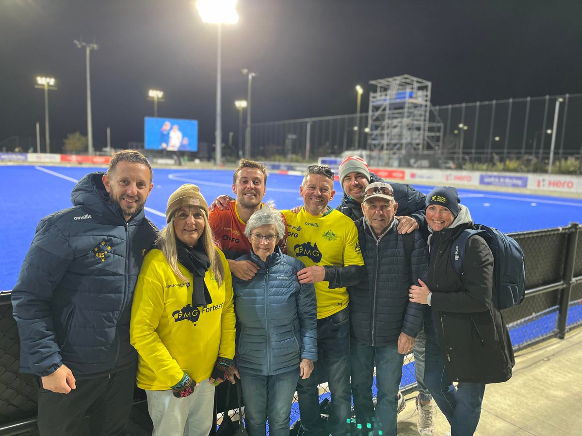 NorthsHockey's tweet photo. How good is it to have our Blue Family 💙 over in NZ supporting @KyWillott as he hit the turf with the @Kookaburras in the @FIH_Hockey Pro League.
#NorthsHockey
#BlueBaggerRepresenting
#BlueFamily
#PrideOfTheKookas
#WereBlueBecauseWereBlue
#GoYouBlueBaggers
#ProudOfThatBlueBagger https://t.co/qegs2jmB8r