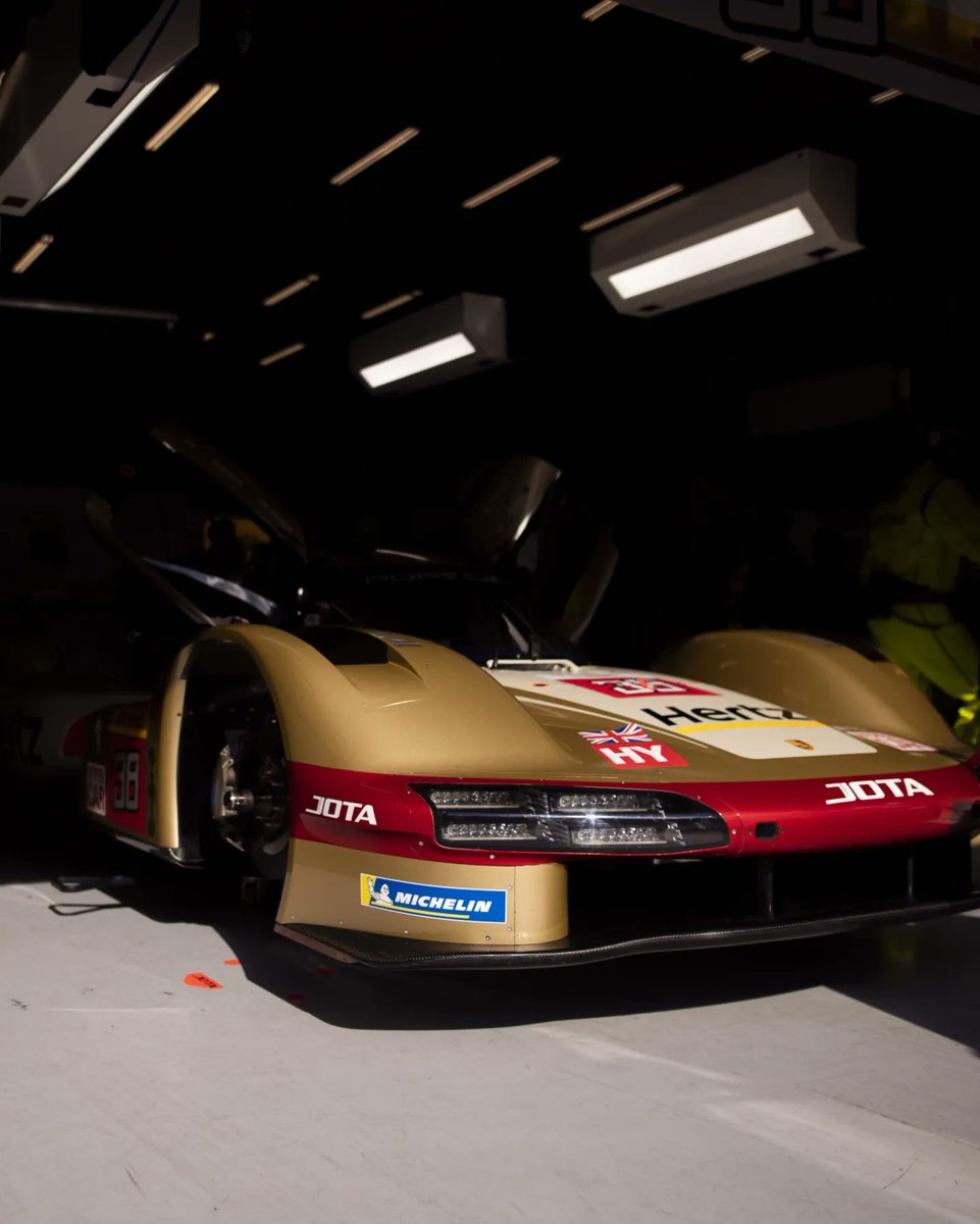 JotaSport's tweet photo. Race day 👊

We're ready! Are you?

#HertzTeamJOTA #JOTASport #WEC #6HSpa https://t.co/35e3F7kJTW