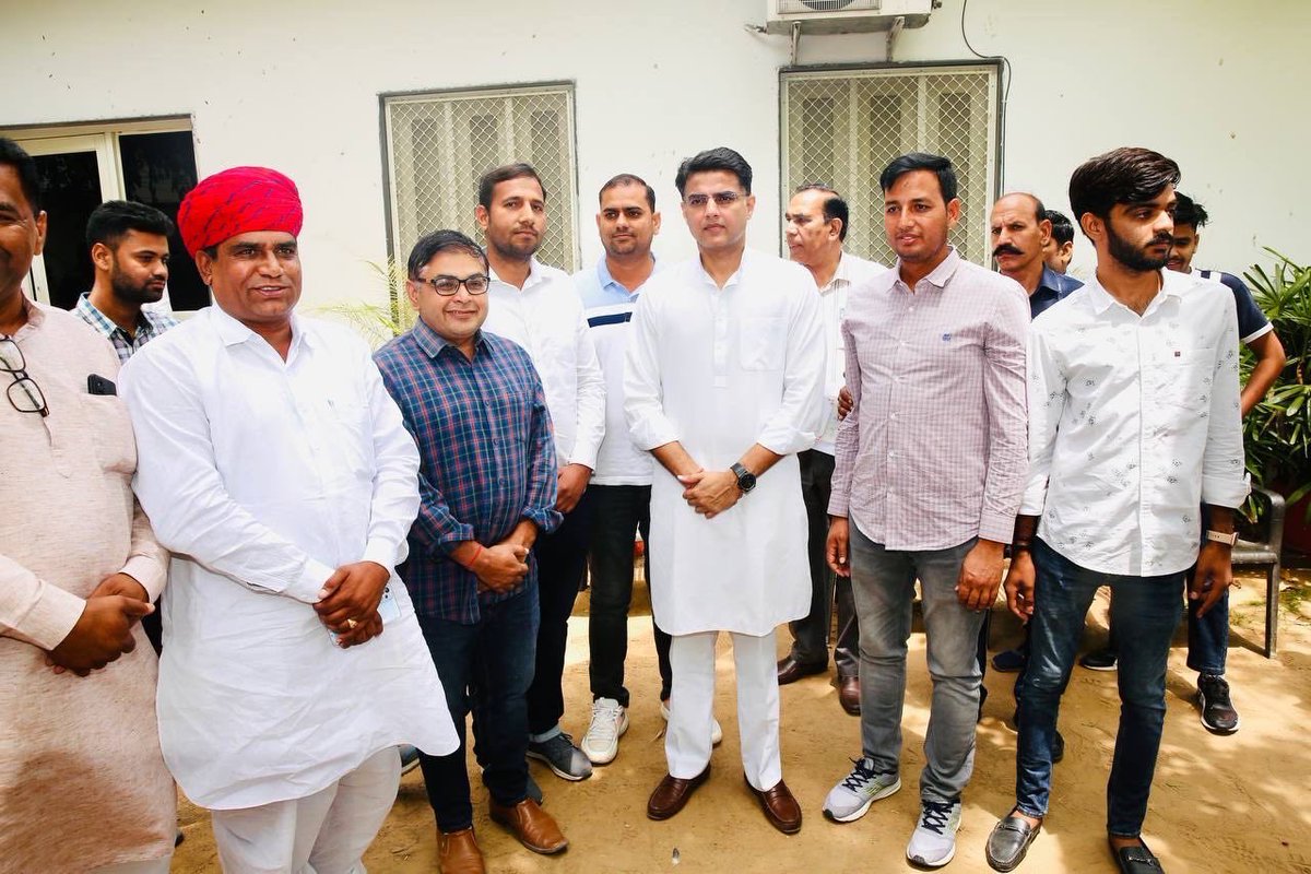 SachinPilot's tweet photo. बुजुर्गों, युवाओं एवं समाज के हर वर्ग के साथ,
शनिवार की शुरुआत। https://t.co/3giyzoSULo