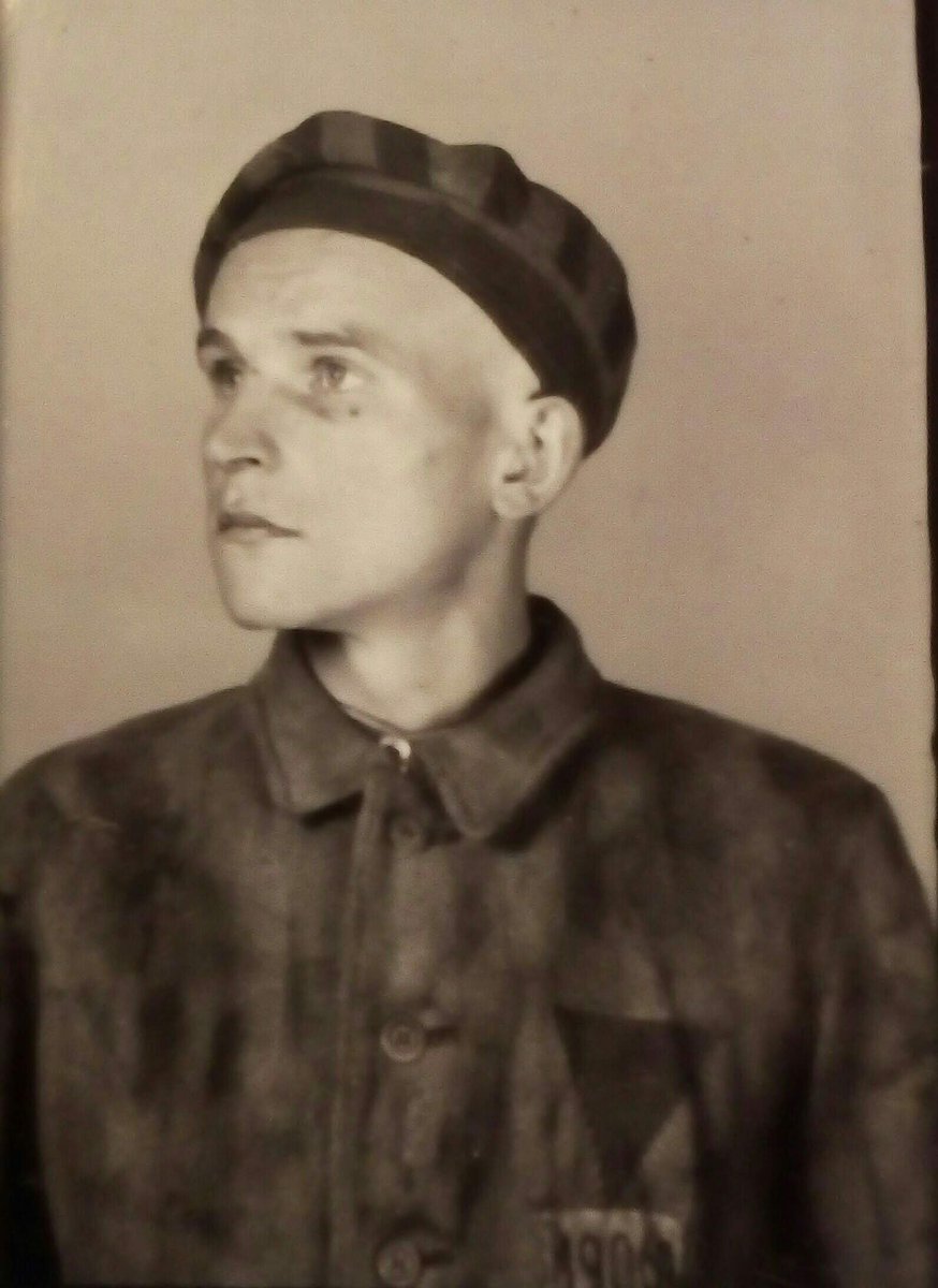 Kozicek's tweet photo. Kampania wrześniowa... Sowiecka niewola ... Ucieczka ! Gestapo/Śledztwa 😥 KL Auschwitz (lipiec 41 r) Marsz Śmierci ... !
- KL DACHAU
Wyzwolony przez #USArmy 78 lat temu 👊
Dzisiaj jest rocznica pamiętnego tamtego dnia : Koniec wojennej gehenny #Ojca
*Przeżył... I ja żyję 👊 https://t.co/PfmVcqBm77