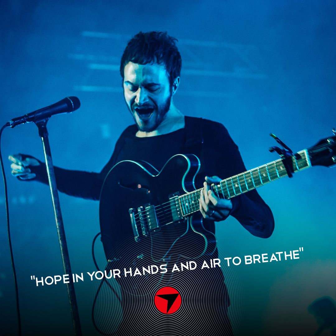 Happy birthday Tom Smith, oggi il leader degli Editors compie 42 anni !  