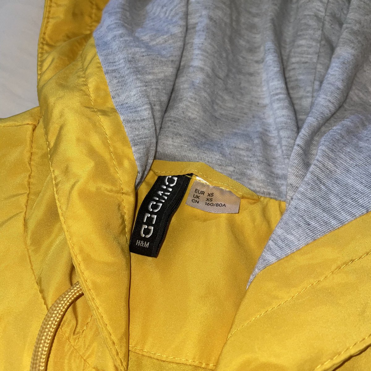 thriftbysister's tweet photo. เสื้อกันลม h&amp;m size xs
💸 100฿
— สนใจสอบถามเพิ่มเติมใน dm ได้ค่า —

#เสื้อผ้ามือสอง #ส่งต่อเสื้อผ้า #ส่งต่อเสื้อผ้ามือสองราคาถูก #ส่งต่อเสื้อผ้ามือสองสภาพดี #ส่งต่อhm #ส่งต่อuniqlo #โล๊ะตู้เสื้อผ้า #โล๊ะตู้ #ส่งต่อเสื้อแขนยาว #ส่งต่อเสื้อกันหนาว https://t.co/pc2FJfeRDR