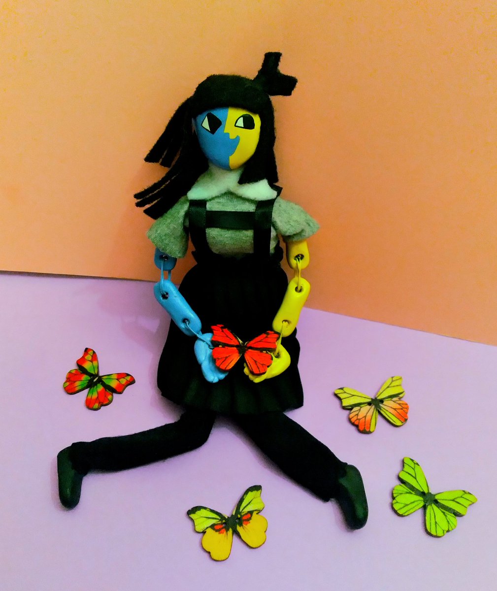 Lets_make_dolls's tweet photo. 🌸 ENA with 🦋 🦋 🦋 
#ENA https://t.co/aYgRY72RqC