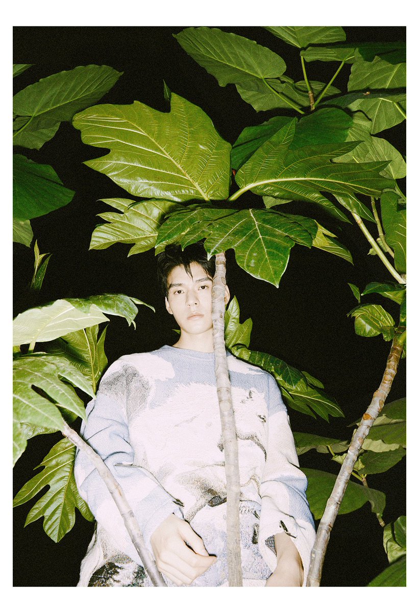 zrn0721's tweet photo. GONG JUN X LOUIS VUITTON
#GongJunLVPreFall23
#공준 #LVPREFALL23 ​​​
期待今晚的花美男俊俊子～ https://t.co/7ceWzYmrO1