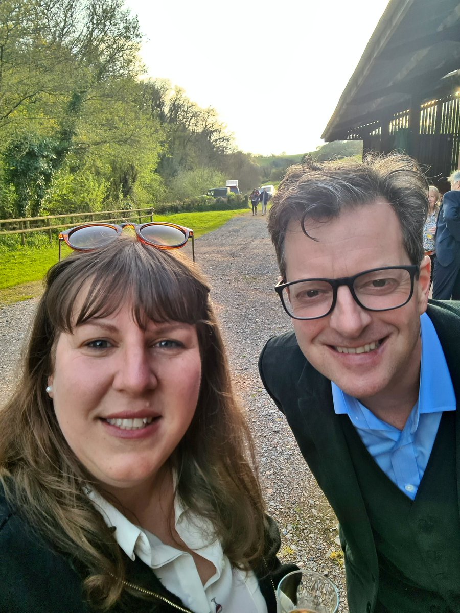 Lauren_Heath_PA's tweet photo. Not a bad way to spend a Friday night ... π thanks @WilliamSitwell @shelinacooks. Delighted to have attended #SitwellSupperClub as featured in my @SouthWest660 blog here:https://t.co/ypuA7e5A24
#Somerset #SouthWest660 #sw660 #supperclub #mauritianfood #swisbest #Exmoor https://t.co/bqNZSXF9XJ