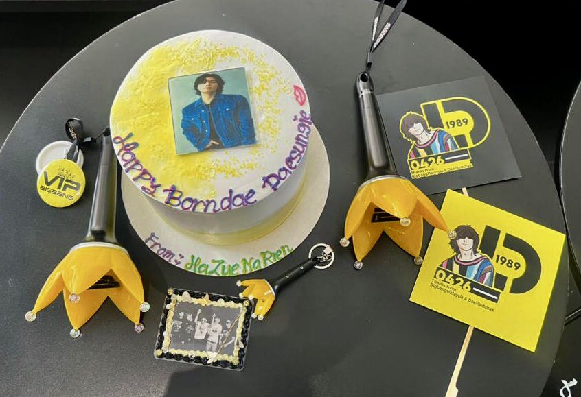 BIGBANGMALAYSIA's tweet photo. Thanks to VIPs who sponsoring this beautiful cake with us 💛
 #DaesungEidBday https://t.co/mzB5VddA7Q