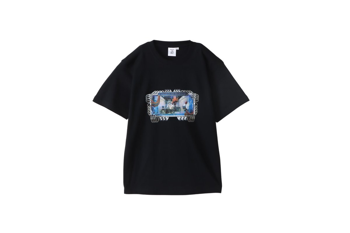 YSM_23's tweet photo. THROWBACK 2000 TEE
"IN DA CLUB"
Now on sale...
#ysm23 #throwback2000 https://t.co/0Rs3Y3buT5