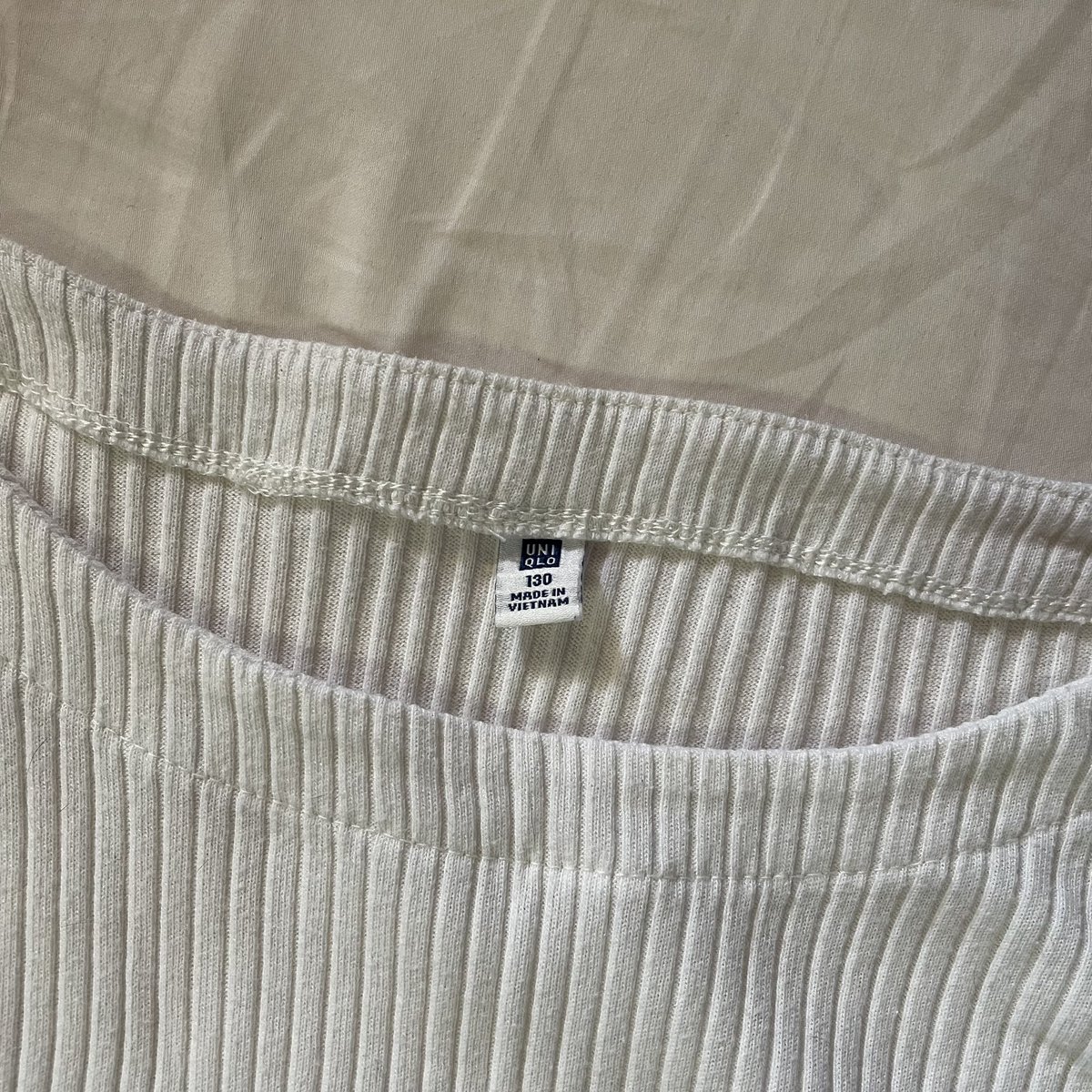 thriftbysister's tweet photo. เสื้อแขนยาวลูกฟูกสีขาว Uniqlo 
💸 80฿ 

— สนใจสอบถามเพิ่มเติมใน dm ได้ค่า —

#เสื้อผ้ามือสอง #ส่งต่อเสื้อผ้า #ส่งต่อเสื้อผ้ามือสองราคาถูก #ส่งต่อเสื้อผ้ามือสองสภาพดี #ส่งต่อhm #ส่งต่อuniqlo #โล๊ะตู้เสื้อผ้า #โล๊ะตู้ #ส่งต่อเสื้อแขนยาว #ส่งต่อเสื้อกันหนาว https://t.co/rCMtiMc0v3