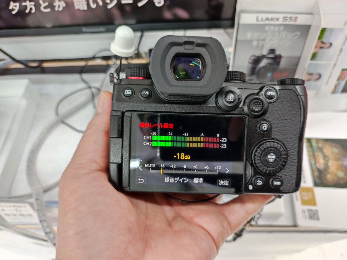 kajimack_ch's tweet photo. マジっすか!
この前やったRODE VideoMicroとの相性問題、①S5IIは想定内でしたけど、②③GH6とGH5mk2もボクにとっては恐らくあかんやつでした(゚◇゚)G99はGH5やG9と同じタイプでした!
(今後新型買うときはマイクもまた探さないとなのか
動画:https://t.co/PWxhDudC1w
#LUMIX #RODEVideoMicro https://t.co/4qGjiAAaUW