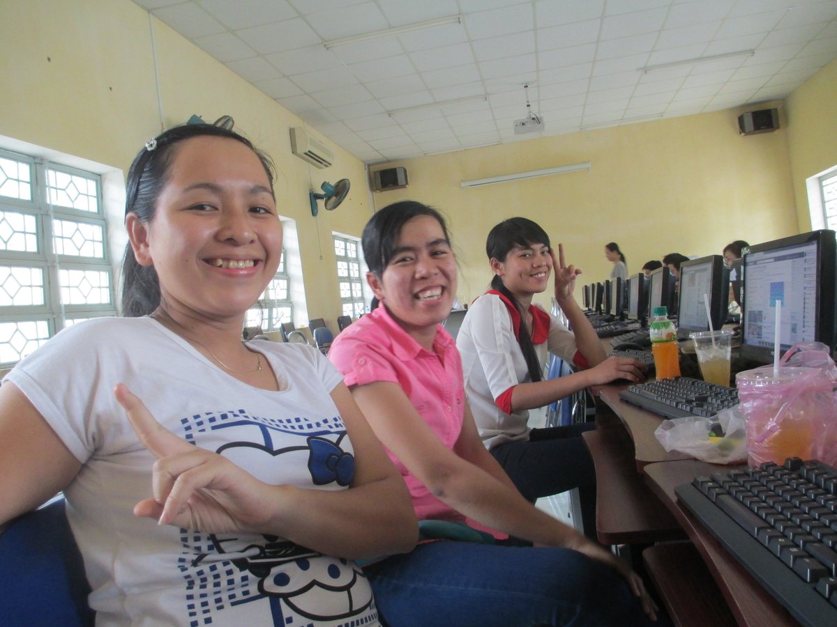 chaoban89999's tweet photo. #Tra #Duyên #Hưng #Nga #Thu #Nhung #Hạnh https://t.co/VeHc8pVwUG