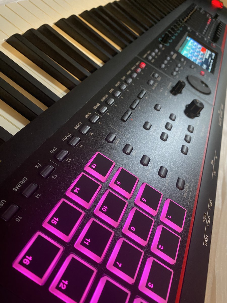 ainooooto's tweet photo. 最強にかっこいい。
New Keyboard🎹
ありがとうございます!!
学生の時からキーボードはいつも
Rolandさんのを愛用してきました☺︎
#FANTOM08
#MyRoland https://t.co/OX3dXDAP3O