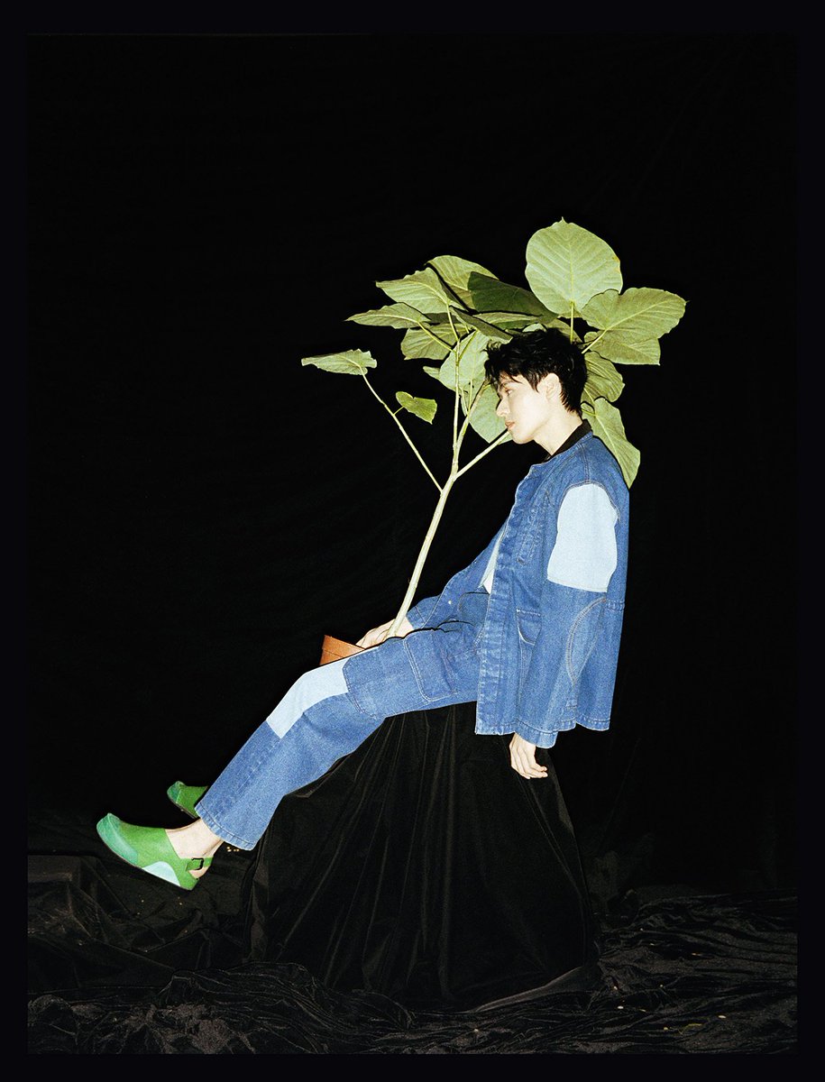 zrn0721's tweet photo. 一起努力的感觉很好～

GONG JUN X LOUIS VUITTON
#GongJunLVPreFall23
#공준 #LVPREFALL23 https://t.co/ohhH4HwXrw