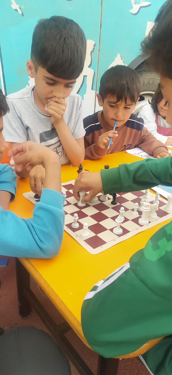 bespinarkampi's tweet photo. Çocuklarımızın bir gülüşü dünyaya bedel..

Gezici Kütüphanelerimiz, Adıyaman’ın dört bir tarafında çocuklarımız için sahada çalışmalarına devam ediyor.

#YaralarımızıBirlikteSaracağız https://t.co/P3YrVSfm30