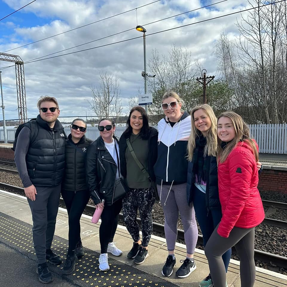 GOOD LUCK to everyone doing @thekiltwalk Glasgow tomorrow 🙌
And a huge thank you to those fundraising for Social Bite 💚. Our supporters are amazing! 
Shout out to Team @softcat, here they are training for the big day on Sunday. Go’on team!
#EndingHomelessness #KiltwalkGlasgow