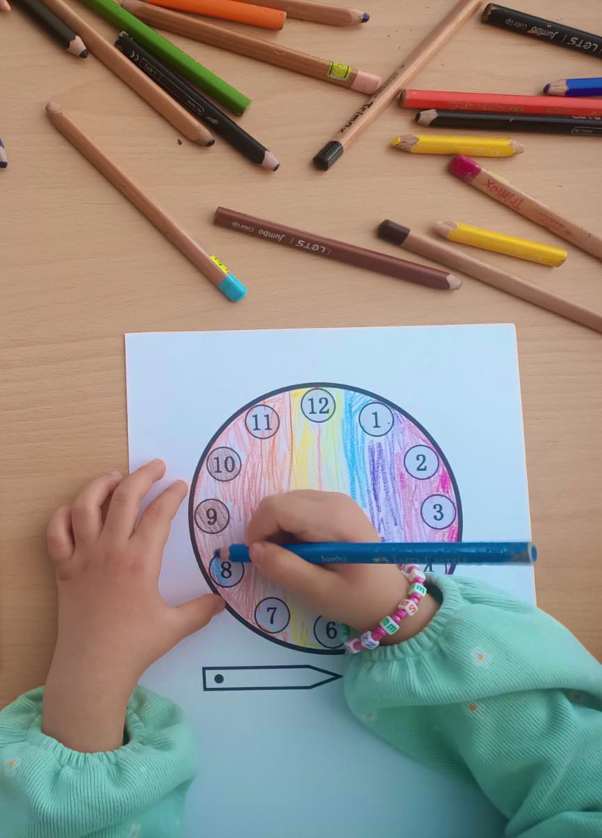 Geçmiş dönemlerde insanların hangi saatleri kullandıklarını öğrendik. Su saati, mum saati ve güneş saati yaparak zamanın nasıl öğrenildiğini keşfettik. <a href="/HarusemHarran/">HARÜSEM</a> <a href="/hrumedya/">Harran Üniversitesi</a> <a href="/UrfaValiligi/">T.C. ŞANLIURFA VALİLİĞİ</a> <a href="/sanliurfammem63/">Şanlıurfa İl Milli Eğitim Müdürlüğü</a> <a href="/HaliliyeMem/">Haliliye İlçe Milli Eğitim Müdürlüğü</a> <a href="/SanliurfaBilsem/">Şanlıurfa Bilim ve Sanat Merkezi</a>