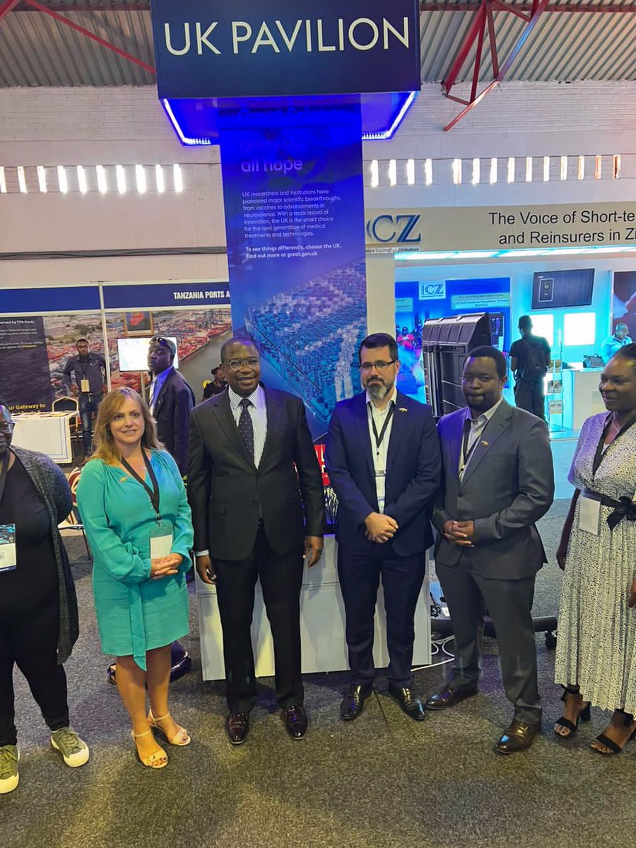 Gocallaghan5G's tweet photo. Great to welcome President @edmnangagwa to the 🇬🇧stand at ZITF yesterday. We’re delighted to come 2nd in the international stand category. Great time talking to lots of people about the breadth of the UK-Zim partnership including on trade, investment, development &amp; scholarships https://t.co/lf4gfeuuuN
