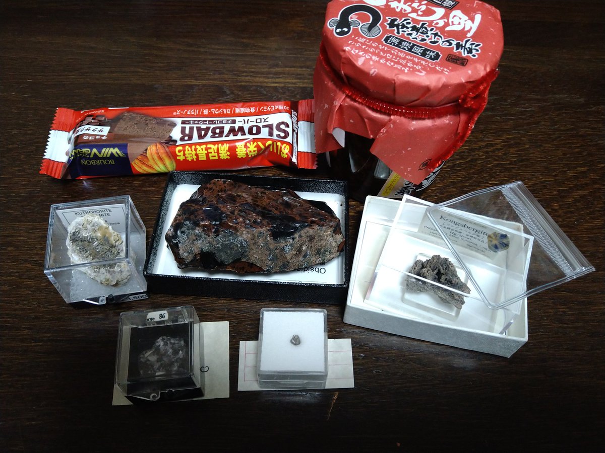 weapont9999's tweet photo. 大阪ショー参戦!
とりあえず戦利品！ https://t.co/M8GRcfS9bK
