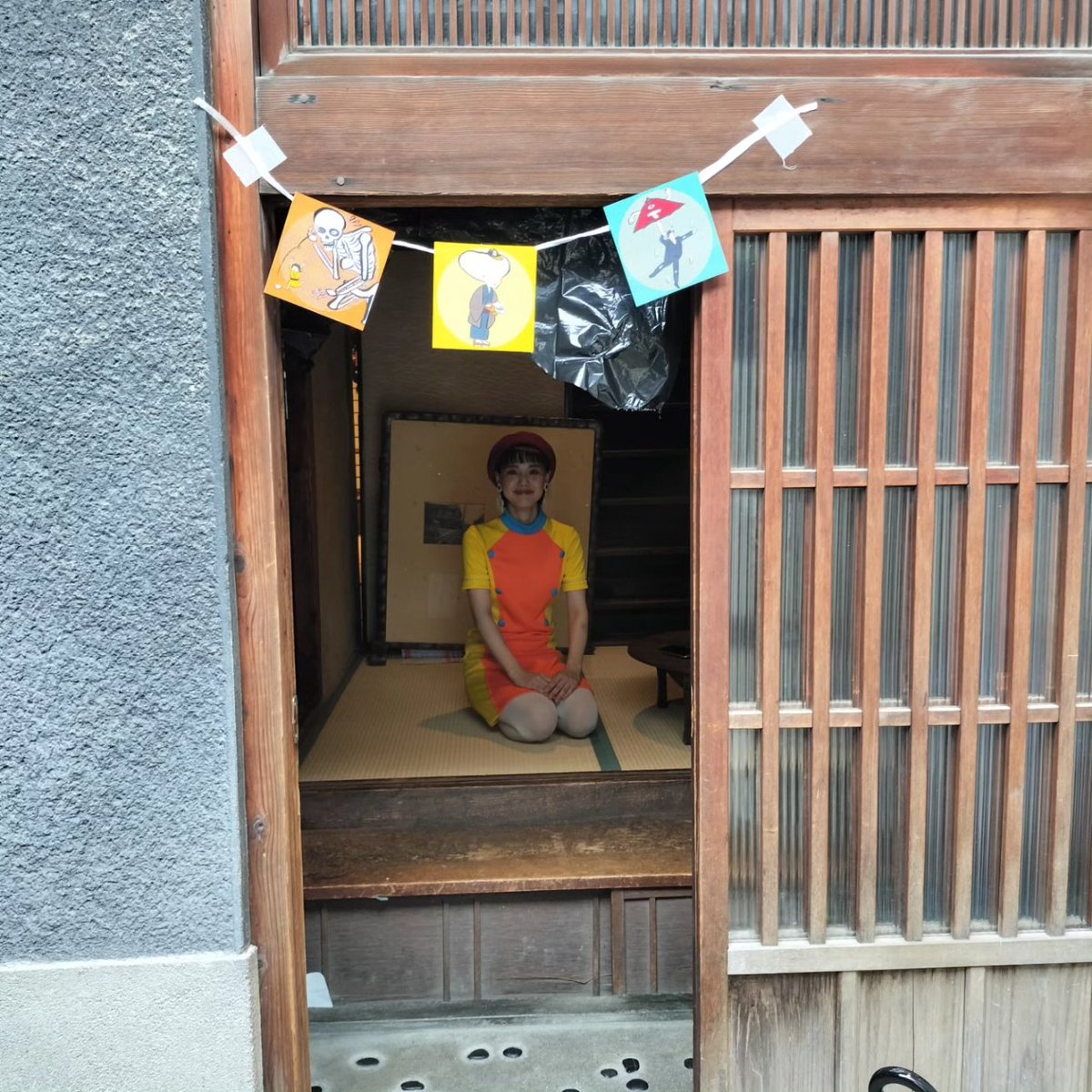 【イベント報告】
どっぷり昭和町、阿倍野長屋での「きょーふの紙芝居屋敷」、オモロこわーい紙芝居で大人気でした。ありがとうございました。
#紙芝居
#どっぷり昭和町
#阿倍野長屋
#おきゃん