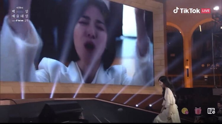 I love the clip they showed as #SongHyeKyo went up the stage 😆 #BaeksangArtAwards2023