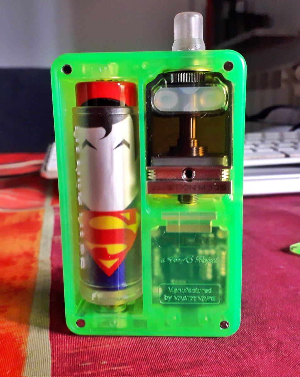 bannamitutto's tweet image. 18650 Superman wrapped battery.

#pulseAio 
#ambitionmods
#vaping