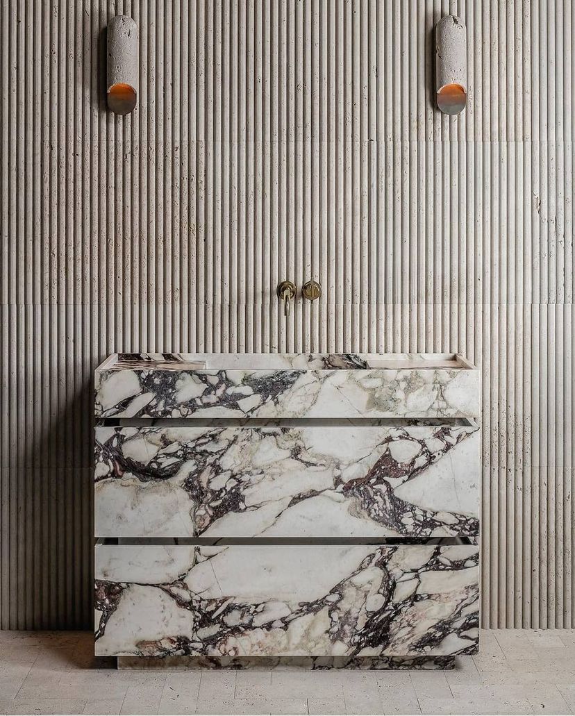 findsurfacesltd's tweet photo. "Transforming the ordinary into extraordinary just got easier with the regal presence of marble. Calacatta viola marble takes luxury to new heights with its colorful and captivating beauty. #MarbleLuxury #CalacattaViolaMarble  #LuxuryInteriors" 🤍✨

#findsurfaces https://t.co/2ucwkvjAOO