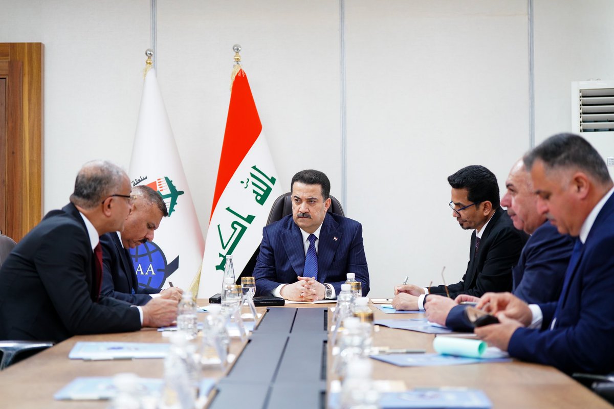 IraqiPMO's tweet photo. رئيس مجلس الوزراء @mohamedshia يؤكد ان فتح طريق مطار بغداد الدولي أمام العجلات الخاصة بالمواطنين المسافرين يأتي للتخفيف عنهم واستجابةً لشكاواهم، وكذلك من أجل منحهم خيارات متعددة وفق ما يناسبهم وعدم حصرهم باستخدام تكسي المطار. https://t.co/h9hprMVCzB