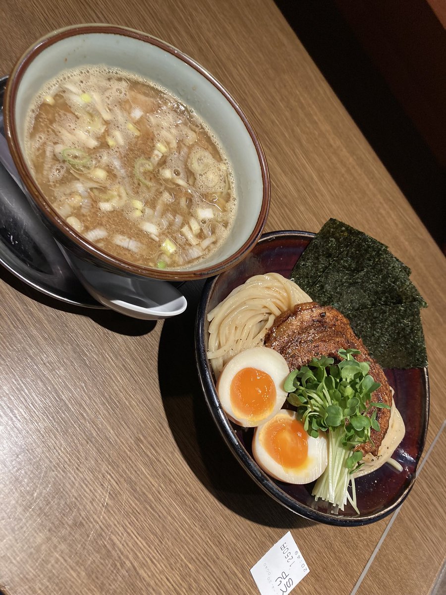 GWだから言うんだけど時屋の鶏つけ麺まじで美味いから大阪来たら食べて 