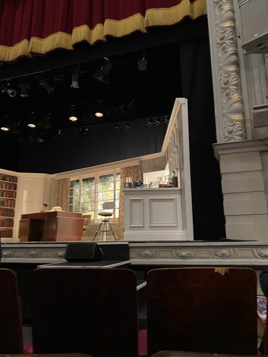 I would just like to wish you all the very best of final performances <a href="/WodehousePlay/">Wodehouse in Wonderland</a> and a huge round of applause to everyone who has been involved in bringing this wonderful play #WodehouseInWonderland to our theatres 🎭 Thank you and well done…enjoy 👏🏻 👏🏻