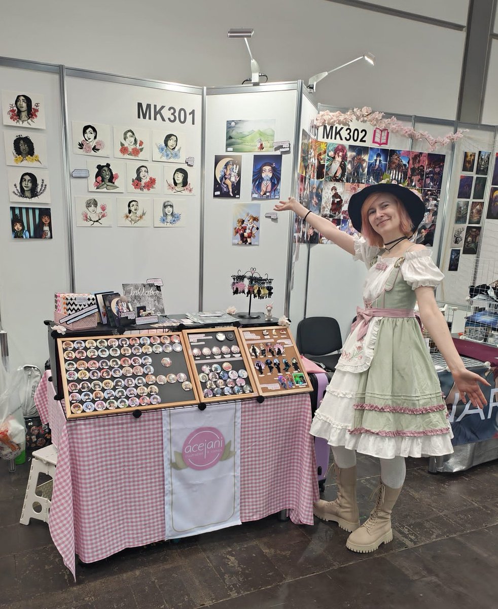 theacejani's tweet photo. LBM/MCC Saturday has begun! Come visit me in hall 1, booth MK301 🐇💕 

This Bunny Witch is ready to sell some wares!! ✨ https://t.co/4MJ5qpPsvU