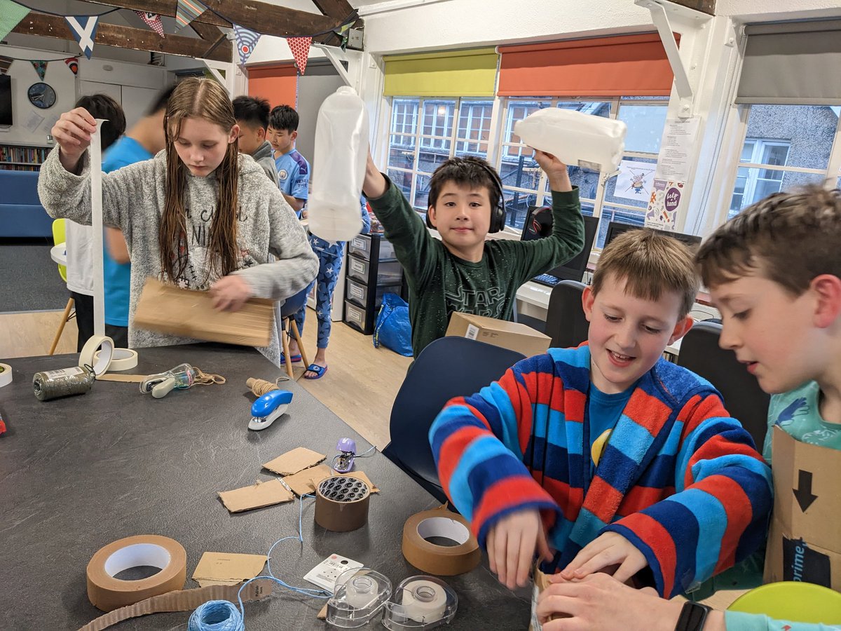 TDMHouseParents's tweet photo. Last night the boarding house was bursting with fun and excitement: part 2 of #earthweek 'trashion' show (making and modelling costumes out of recycling); and the Y3&amp;4 slip n slide fun night! #iloveboarding #prepschool #childhood #funwithfriends https://t.co/POQeEdrxJJ