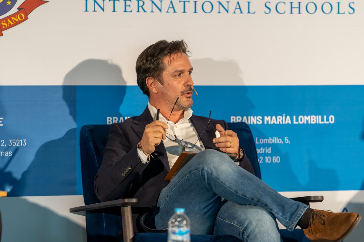 ¡Toda una gran experiencia educativa, tecnológica y necesaria!🎓💻

Gracias a todos nuestros expertos por formar parte de #BrainsInvita sobre el uso de ChatGPT en el aula. 

Fue un placer absorber y aprender de vuestro conocimiento y vuestros consejos.🗣️🔝

¡Hasta la próxima!😉