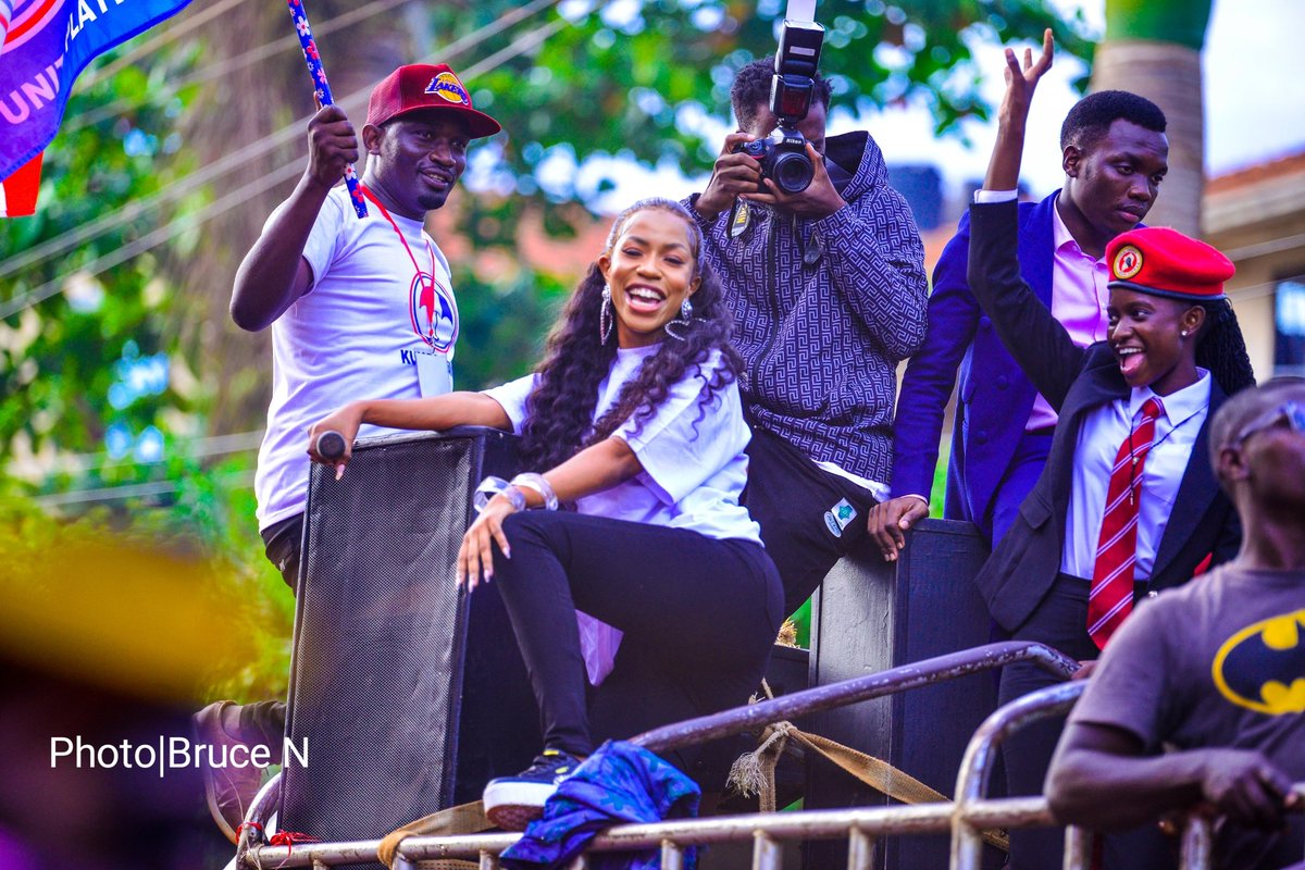LeniaOurHero's tweet photo. #Lenia4mubs @MUBSPRO 
To be female is not to be a guild president, but we can't deny the fact that @MUBSPRO has not had a female guild president for the past 24 years. Its hurts but true

Let's change the chapter by trusting @Leniacharity as our next @MUBSPRO guild President. https://t.co/fppyuSOlXp