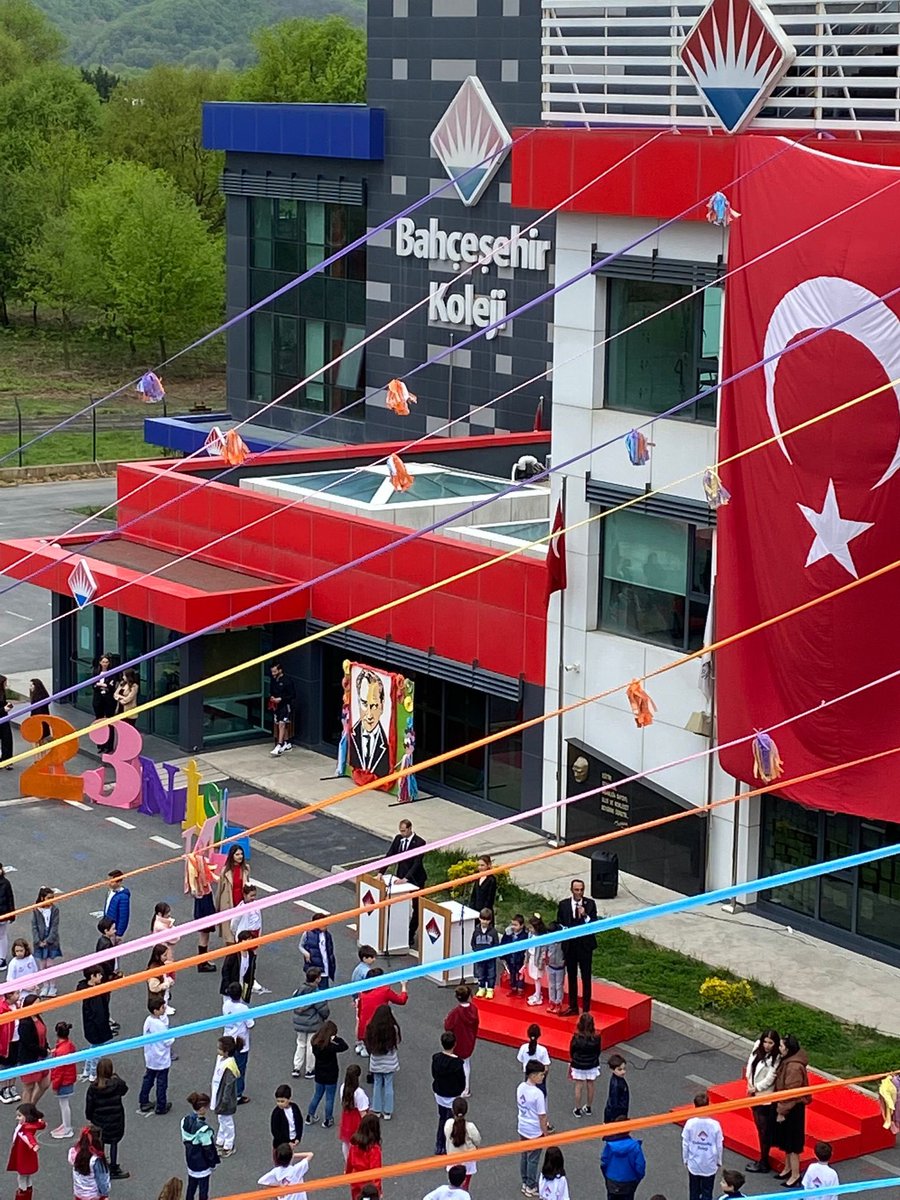 mturanoznacar's tweet photo. Atatürk Çocukları !
23 Nisan Ulusal Egemenlik ve Çocuk Bayramı’nın 103. yıl dönümünü coşkuyla kutladık.🇹🇷🇹🇷🇹🇷🇹🇷🇹🇷🇹🇷

#bahçeşehirkoleji https://t.co/vAaDfSTZp7