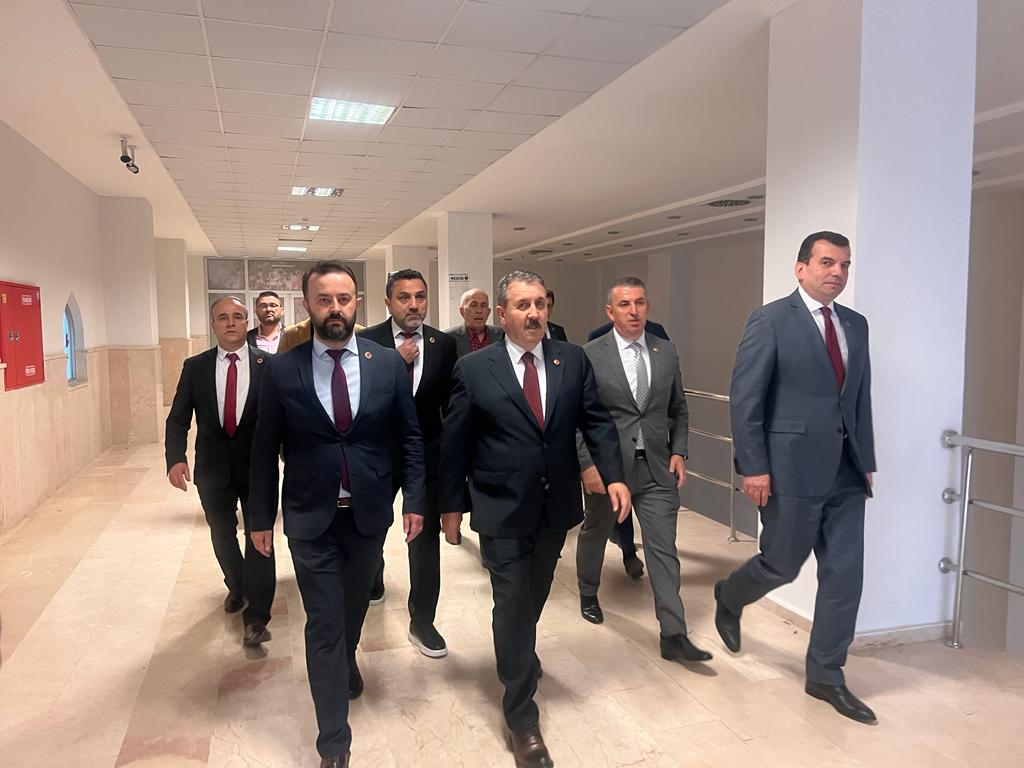 AbdullahDmroglu's tweet photo. Genel Başkanımız, Genel Başkan Yardımcılarımız ve Milletvekili adaylarımızla birlikte #Başakşehir Emin Saraç Kültür Merkezinde Önder İmam Hatipliler Derneğinin 59. Genel Kurlulana katılım sağladık ve Teknofest Okul Takımının atölyesini gezdik.

@Mustafa_Destici 
#BizVarız https://t.co/je2HezZrvu