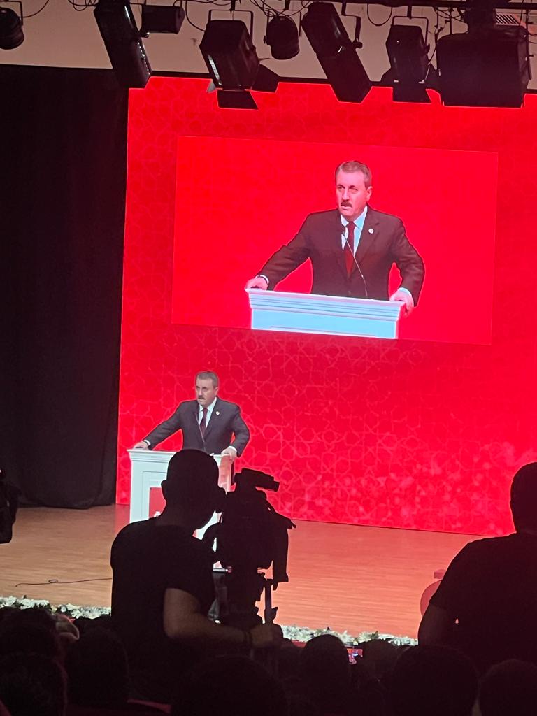 AbdullahDmroglu's tweet photo. Genel Başkanımız, Genel Başkan Yardımcılarımız ve Milletvekili adaylarımızla birlikte #Başakşehir Emin Saraç Kültür Merkezinde Önder İmam Hatipliler Derneğinin 59. Genel Kurlulana katılım sağladık ve Teknofest Okul Takımının atölyesini gezdik.

@Mustafa_Destici 
#BizVarız https://t.co/je2HezZrvu
