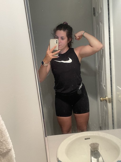 Luxury Premium Creator - Goddess Daniella's Foot Slave's pics and videos Vault Private Access - Updated Daily Fu4 2iKXgAAzyLR jpg:small