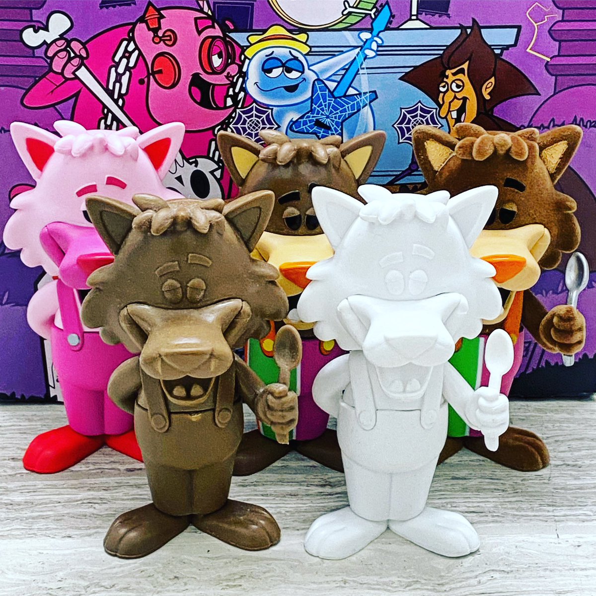 mcnellytown's tweet photo. A wolf pack of #fruitbrute for #funkosodasaturday #fruitbrutefunkosoda #funkoprotos #funkofunatic @funko #monstercereal @brianmariotti https://t.co/VHd2Qrnbgb