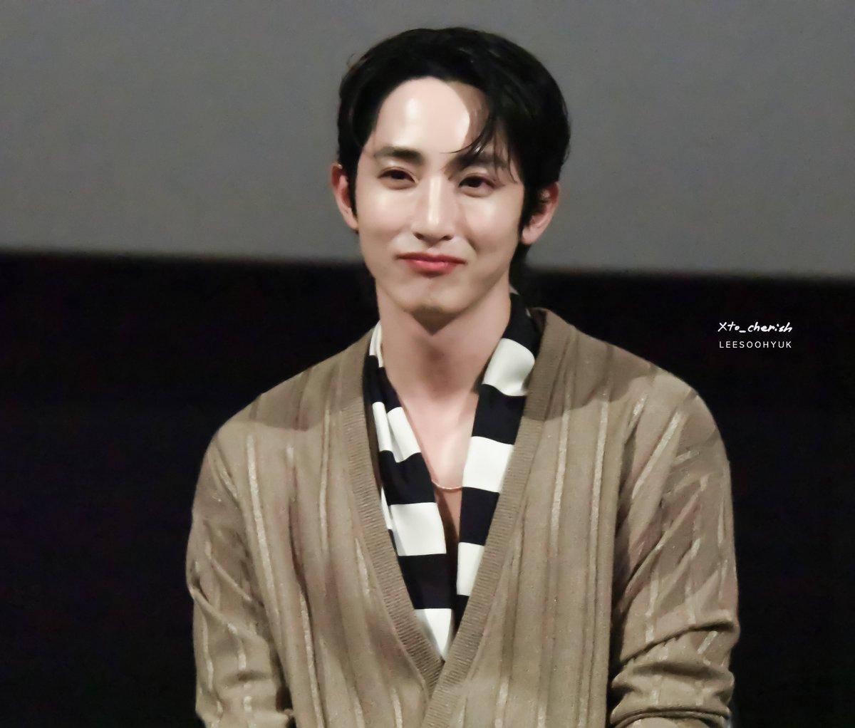 xto_cherish's tweet photo. 20230429 전국제 로스트 GV 고화질🖤 

이수혁 웃는 거 보면
세로토닌 분비 된대요🔥
실제 연구 결과도 있어요

#이수혁 #leesoohyuk #イスヒョク https://t.co/O9rmPCtnhl
