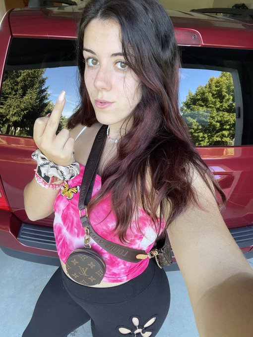 Luxury Premium Creator - Goddess Daniella's Foot Slave's pics and videos Vault Private Access - Updated Daily - Fu4 zxcXsAAiiM3 jpg:small