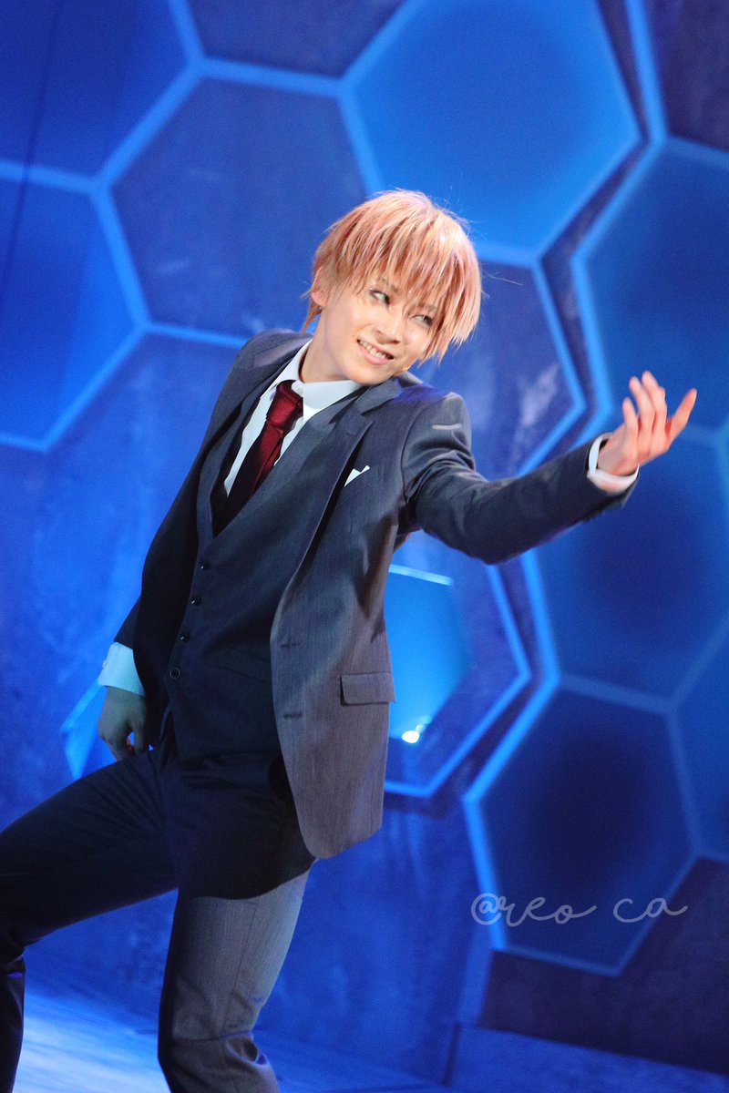 Reo_ca's tweet photo. 4/29   ソワレ　ノイズ√
カーテンコール撮影会

#ドマステ
#ドマステ再演
※撮影可能な時間の写真です。

スーツノイズの破壊力やばい https://t.co/gxNYuUcfjQ