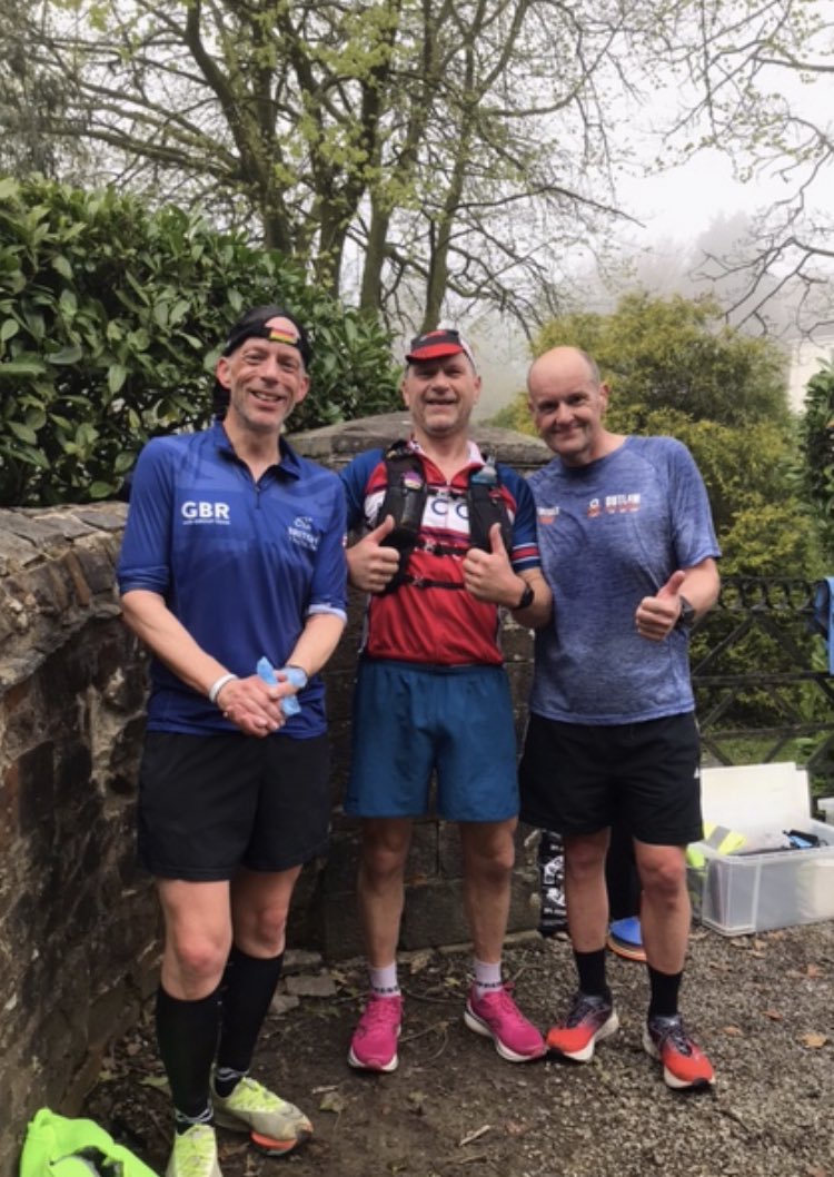 blueandy2's tweet image. In Tenby for a long training weekend.This morning we shoe horned a 3 hour run around my 100th Parkrun, this afternoon I’ll be smashing the arse out of observing my daft mates swimming in the icy waters of Tenby bay 🥶🥶#notdaft